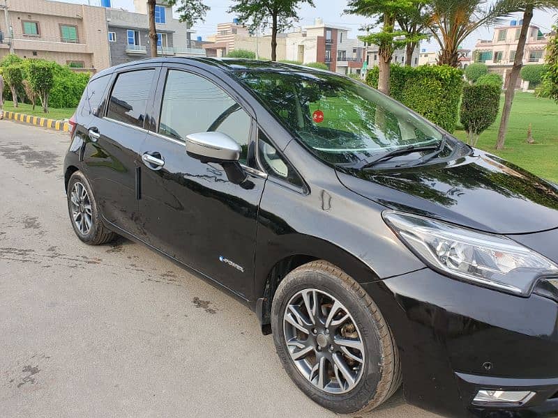 Nissan Note E Power 2017 0