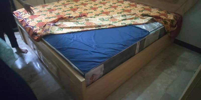 bed set wooden 1