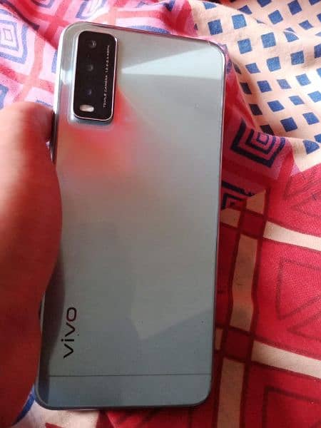 vivo y20s 4/128 2