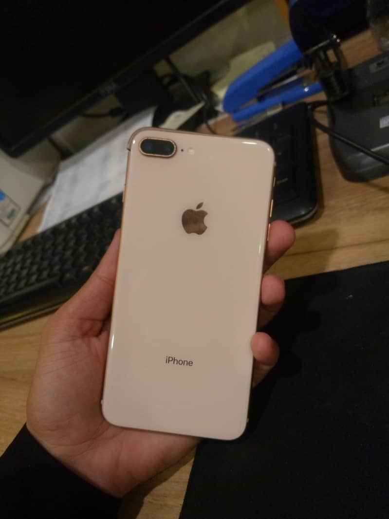 iphone 8 plus 4