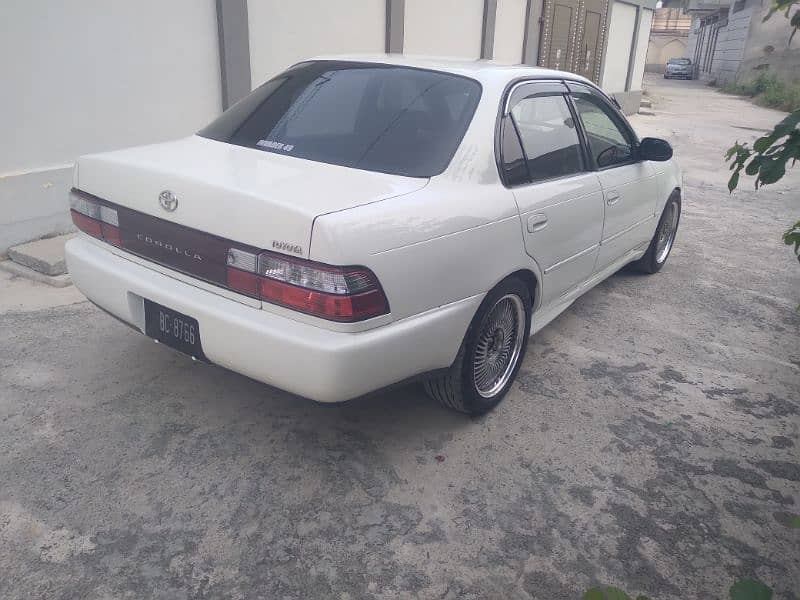 Toyota Corolla XE 1999 3