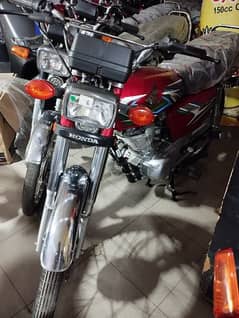 Honda CG-125 cc - Azaadi Offer - Black Red Colour Available