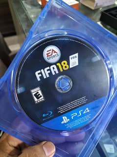 Ps4 disc CRICKET19 FIFA18 STAR TREK W2k20 DRIVECLUB