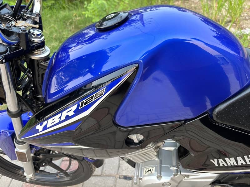 Yamaha ybr 125 2021 ( Excellent condition ) 4