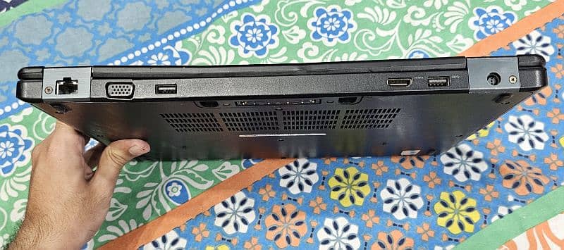 Budget gaming laptop with 2gb graphics card 3