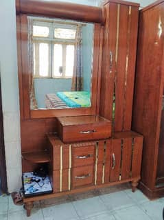 NEW PURE WOOD COMPLETE BEDROOM SET FOR SELL (SLIGHTLY USED)