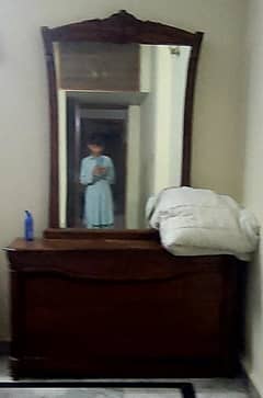 Dressing table with mirror