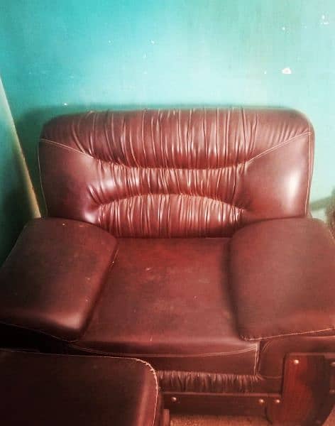 sofa in good condition 0