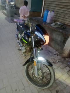 Honda delux 125 2007 Karachi number 90000