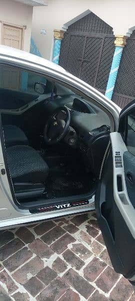 Toyota Vitz 2005 6