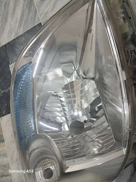 Pakistani Waganr headlight 0