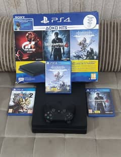 Ps4 500gb slim / PlayStation 4 / (With 3 games)