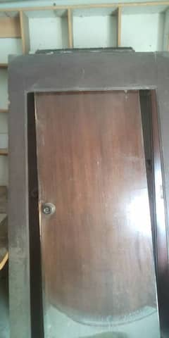 seven wooden doors are available.