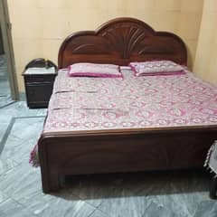 bed one side table