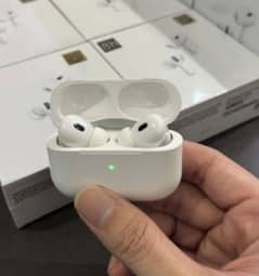 AIRPODS pro with Spigen case free