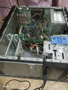 A Dell Tower PC 0