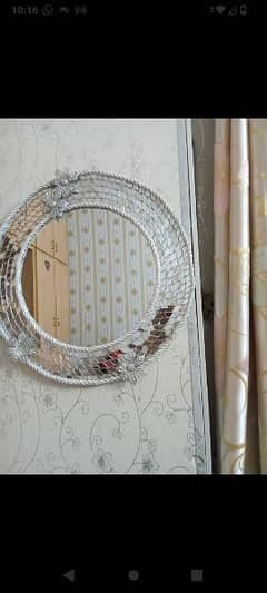 looking decore mirror