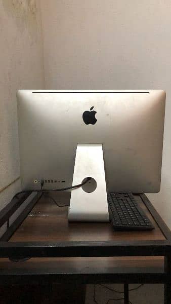 Apple I Mac in laptop 3