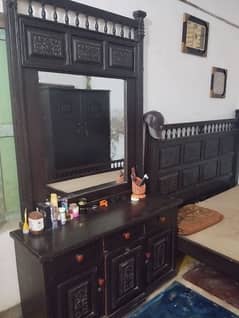 bed & dressing table