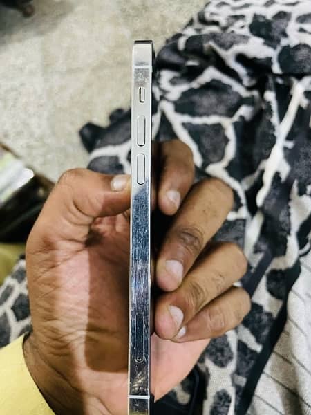 iphone 12 pro 128gb white non PTA 2