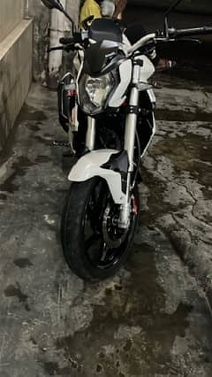 benelli tnt 150i