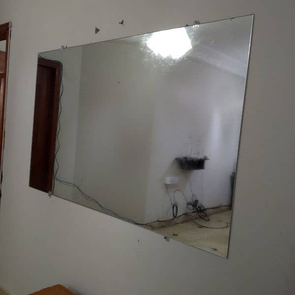 glass mirror 0