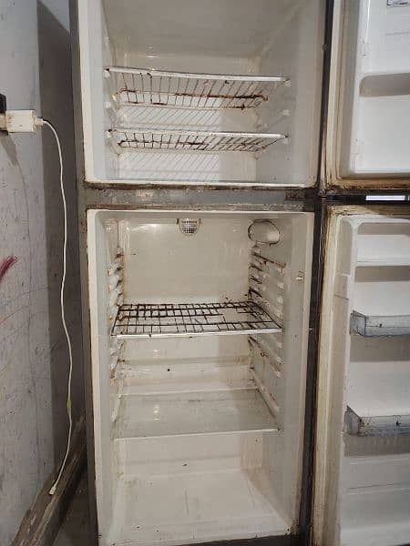 Haier Refrigerator full size model 380 (read add first plz) 8