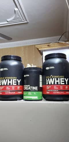 100% whey protein and creatine 186 servings