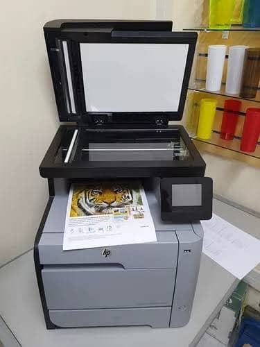 Colour 3in one hp laserjet 476dw 4