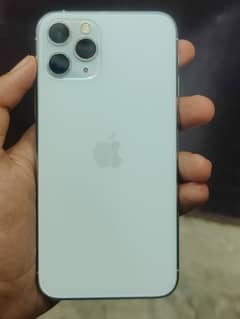 iphone 11 pro  64 GB bettery Health 71 10/9 confiton