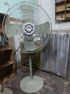 Table fan ( Company  Al Riaz fan )