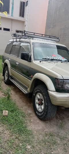 Mitsubishi Pajero 1993