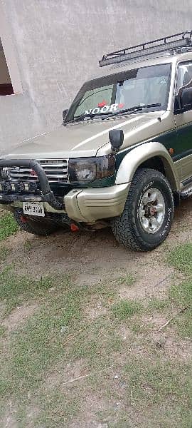 Mitsubishi Pajero 1993 3