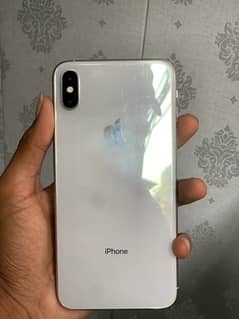 Iphone xs max factory unlock