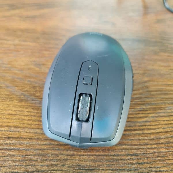 Logitech MX Anywhere 2s Gaming Multi-Device Bluetooth & Wireless Mouse 3