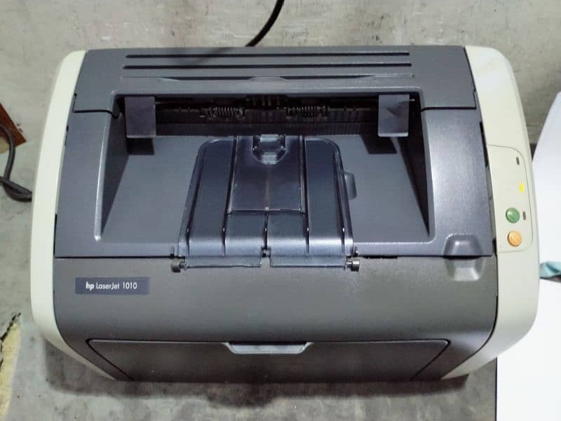 HP laserjet 1010 lush condition 03114433818 0