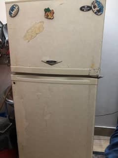 DAWLANCE FRIDGE FOR SALE IN LARGE SIZE