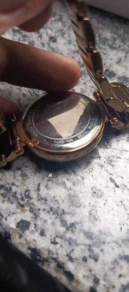 almost new 10 10 condition original Michael kors watch 2