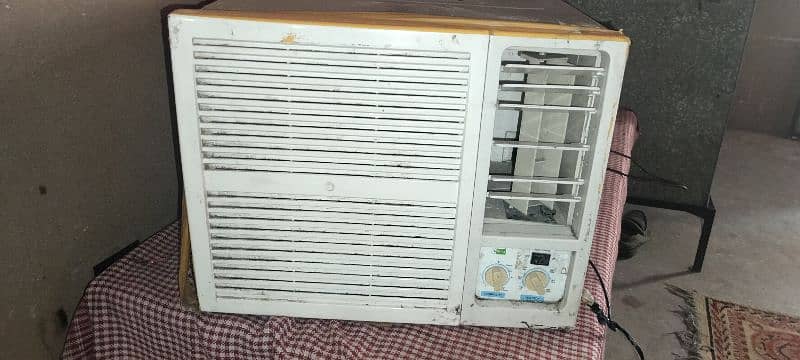 window Ac 0.75 Ton midea 0