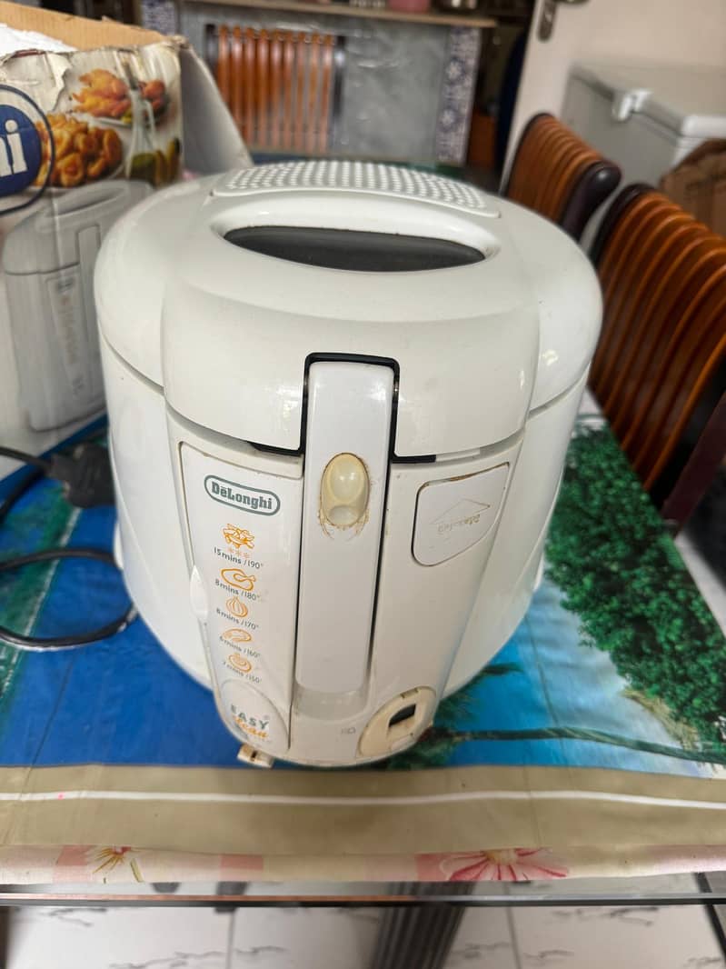 Delonghi Electric Deep Fryer Original (Made in Italy) 2