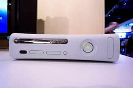 Xbox 360 Jailbreak With Controller 320gb 100 games installed