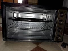 Oven 1 Month used brand new