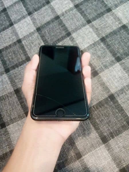 i phone 7 plus 32 gb  Non Pta 10 by 10 Condition 2