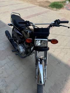 Honda 125 contact number 03017986014