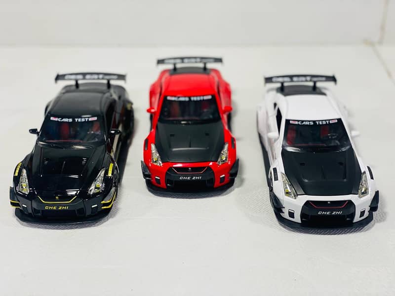 Diecast Models Cars Audi,V8 Lexus570. Lexus_300,Nissan GTR-R35 Shelbby 9