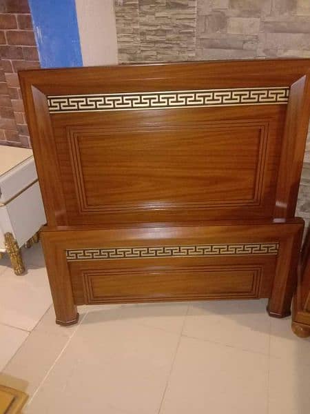 Single Bed Variety (IRONWOOD COMPANY) 12