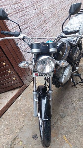 Suzuki GS 150 5