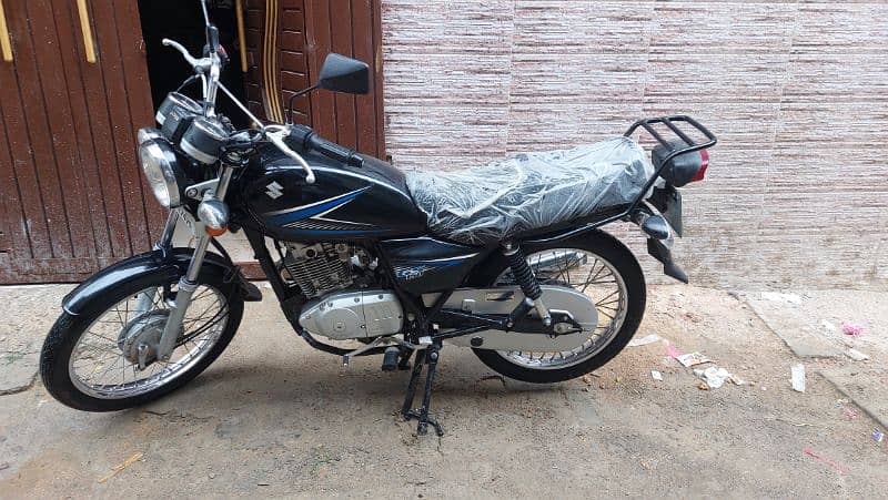 Suzuki GS 150 6