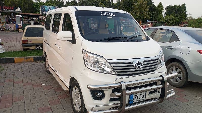 7 seater MPV van rental & bookings 17