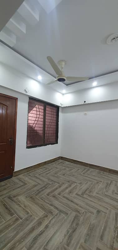 3 Side Corner 2 Bed D/D, Gulshan-e-Iqbal. 3